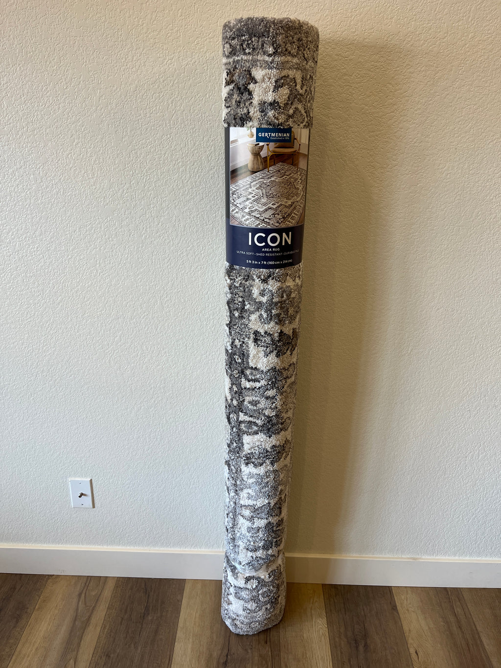 Icon Area Rug Collection, 5' x 7'