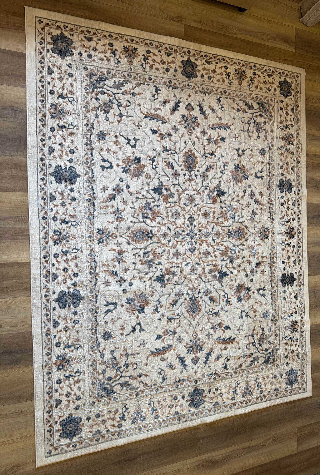 Hampton Court Area Rug
