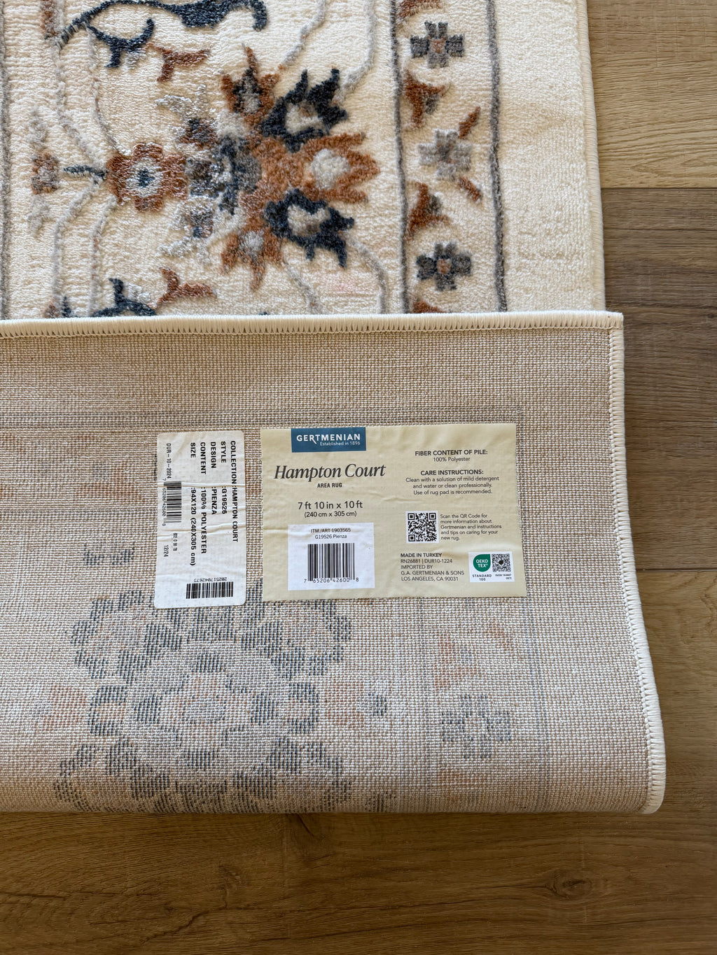 Hampton Court Area Rug