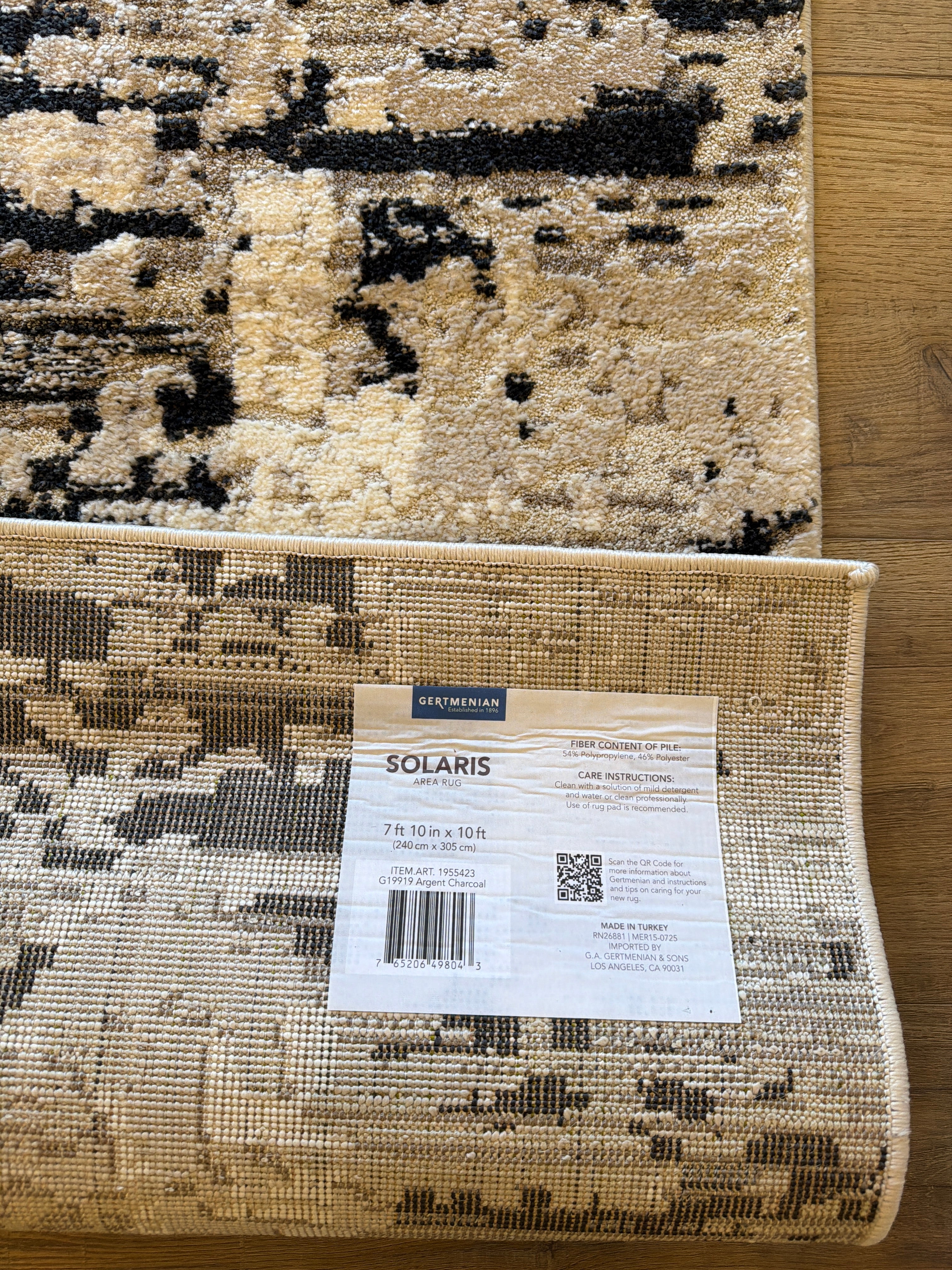 Solaris Area Rug, 7’ 10” x 10’